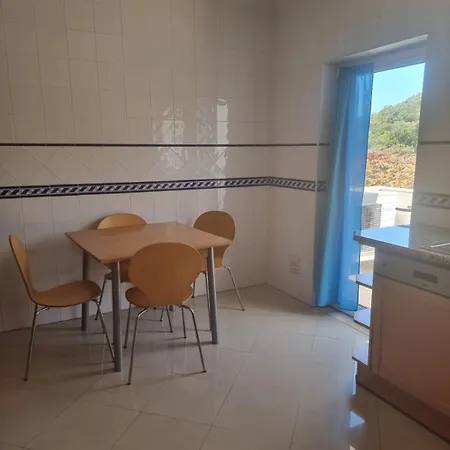 Apart. T2 Baixa アルブフェイラ