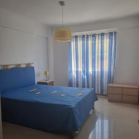 Apart. T2 Baixa Албуфейра