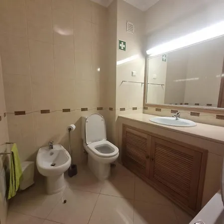 Apart. T2 Baixa Албуфейра